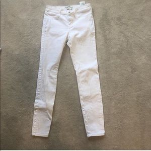white abercrombie kids jeans